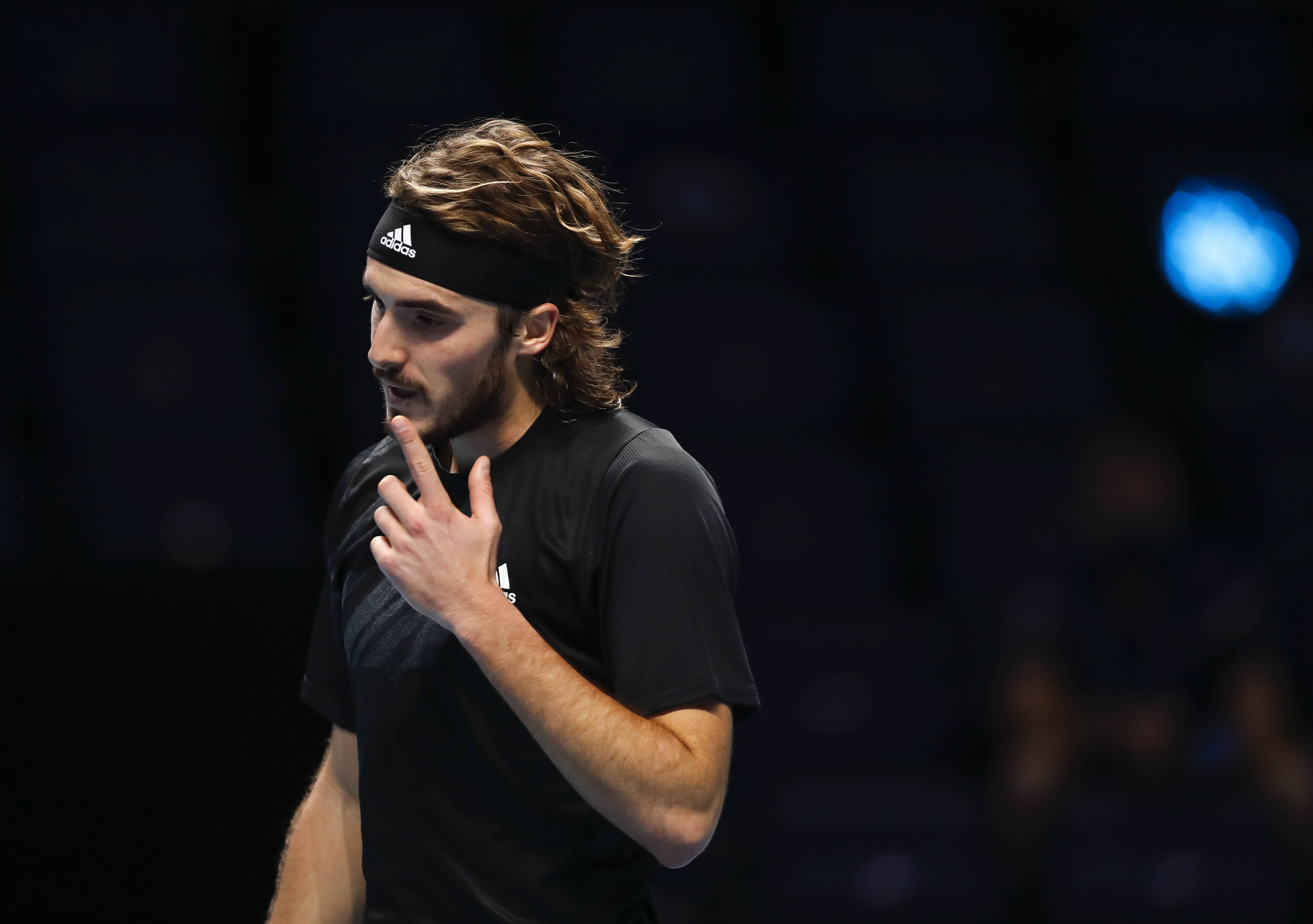 开云体育2026-温网逆转ATP总决赛，西西帕斯关键制胜