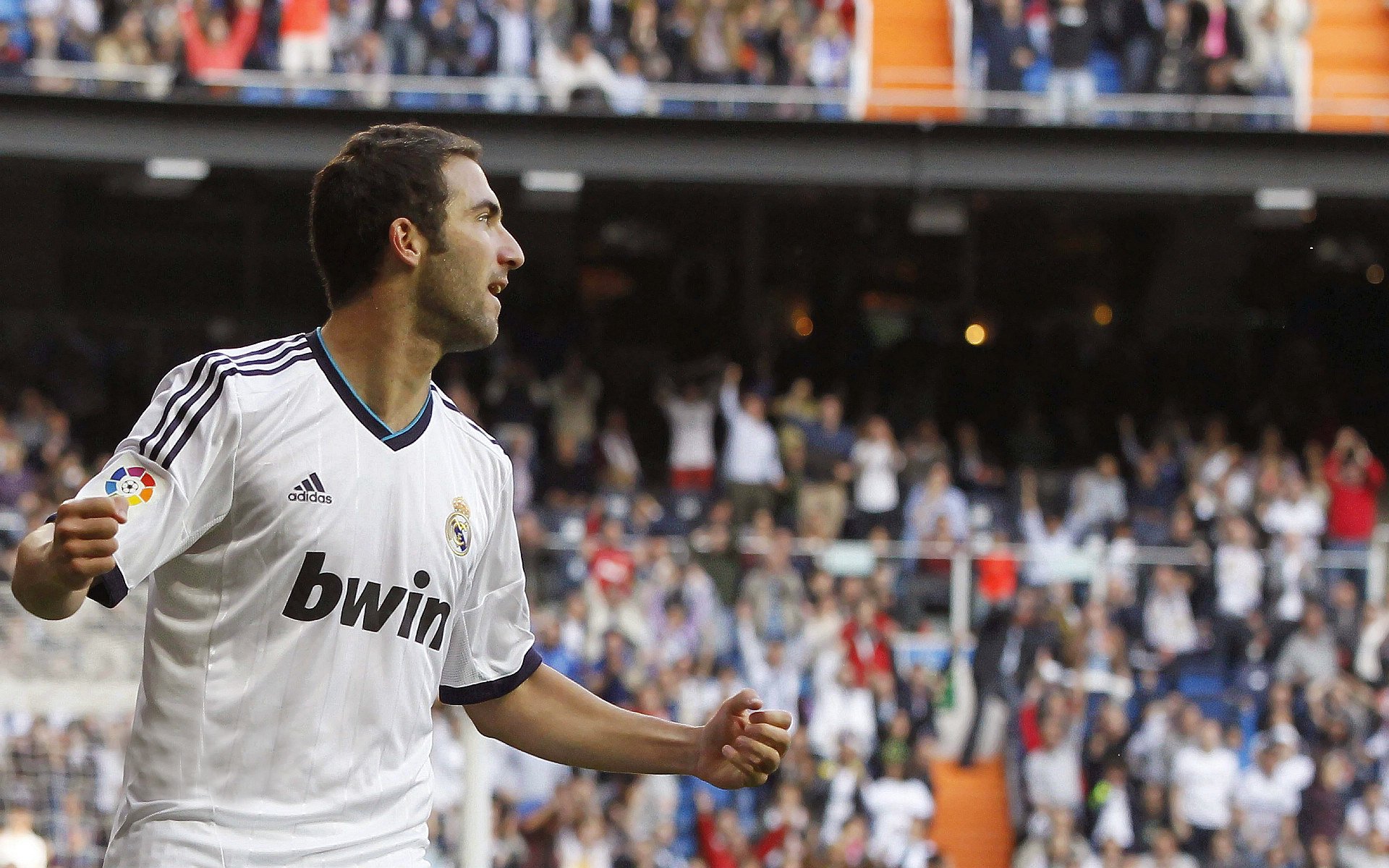 开云体育入口-梅西的爱尔兰，当多特蒙德生死战照见足球的永恒悖论