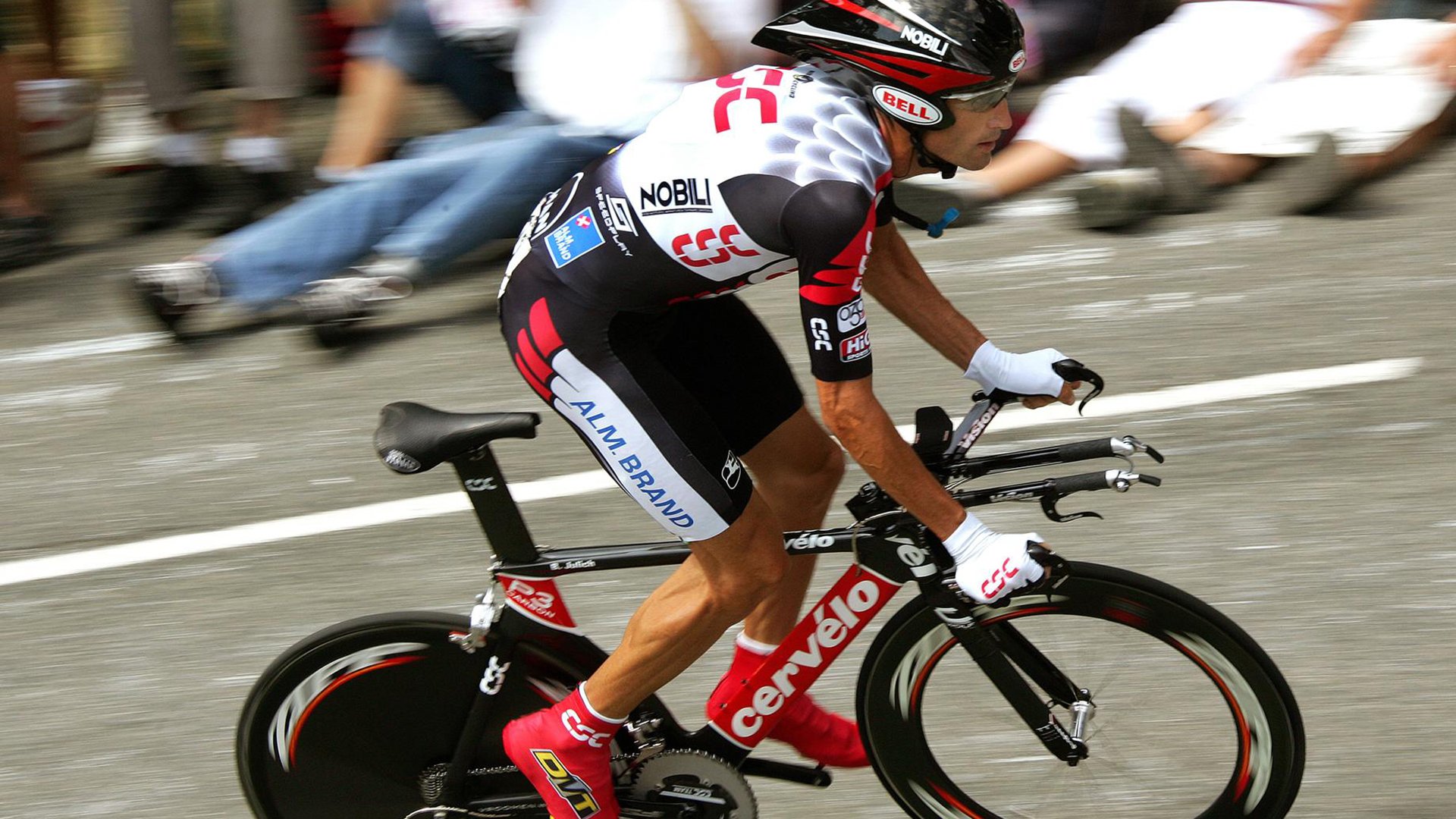 开云体育平台APP-乔治关键制胜，篮网战术压制骑士，一场现代篮球的战术博弈